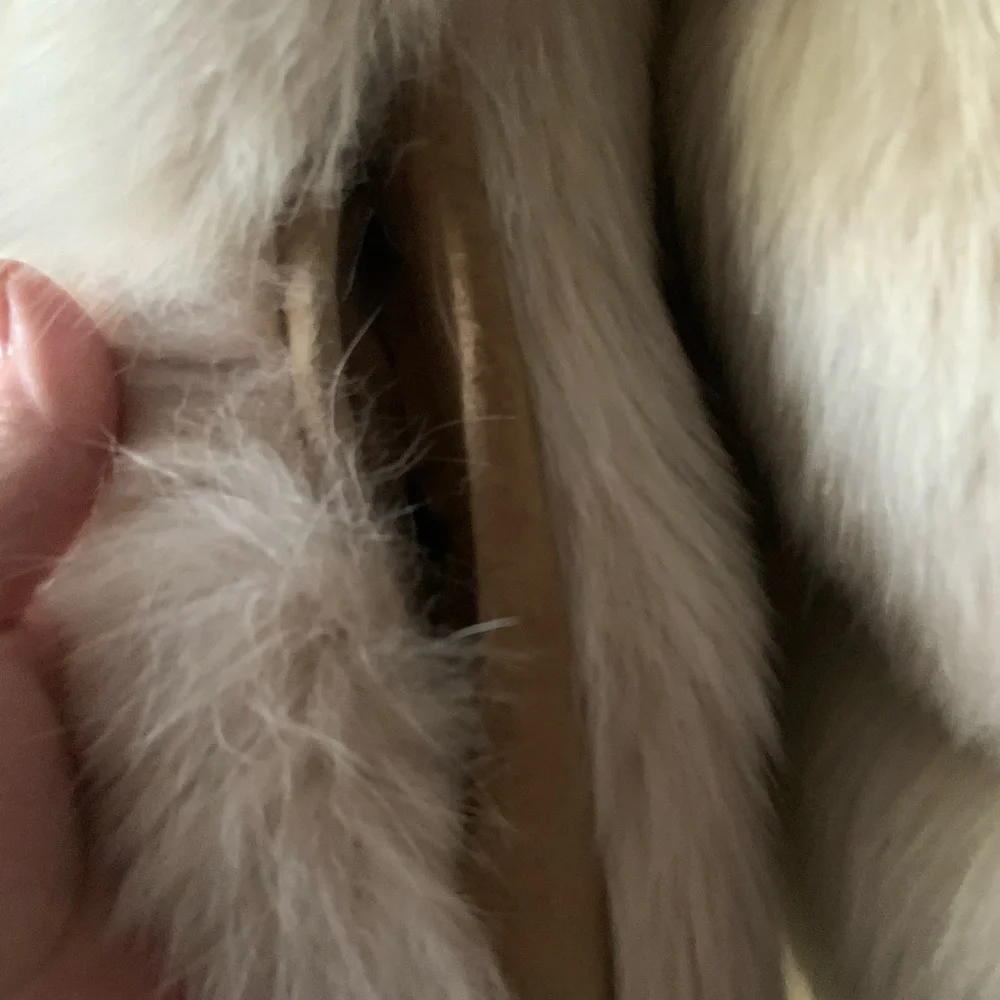 COPY - SILVER FOX FUR COAT - Picture 6 of 16